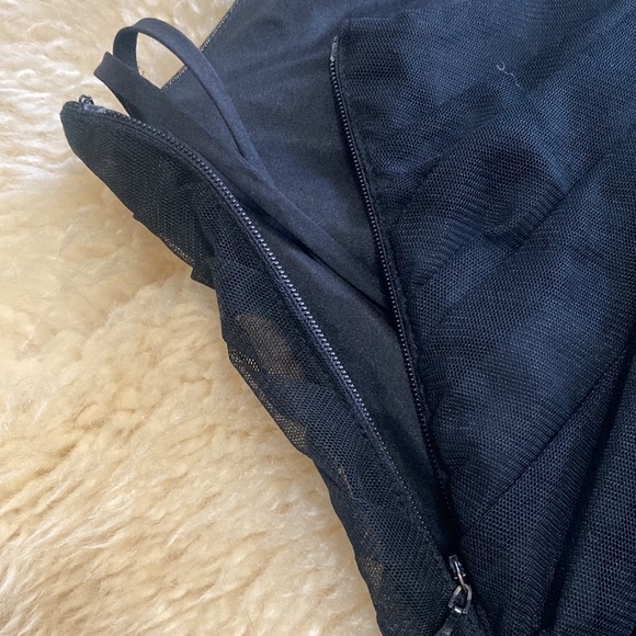 Armani Exchange black one shoulder dress size 6 - Picture 6 of 10